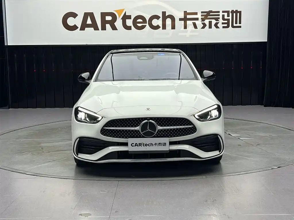 Mercedes-Benz C-Class 2023 — фото 3