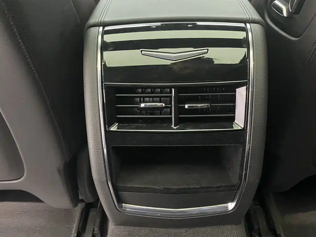 Cadillac CT6 2023 — фото 22