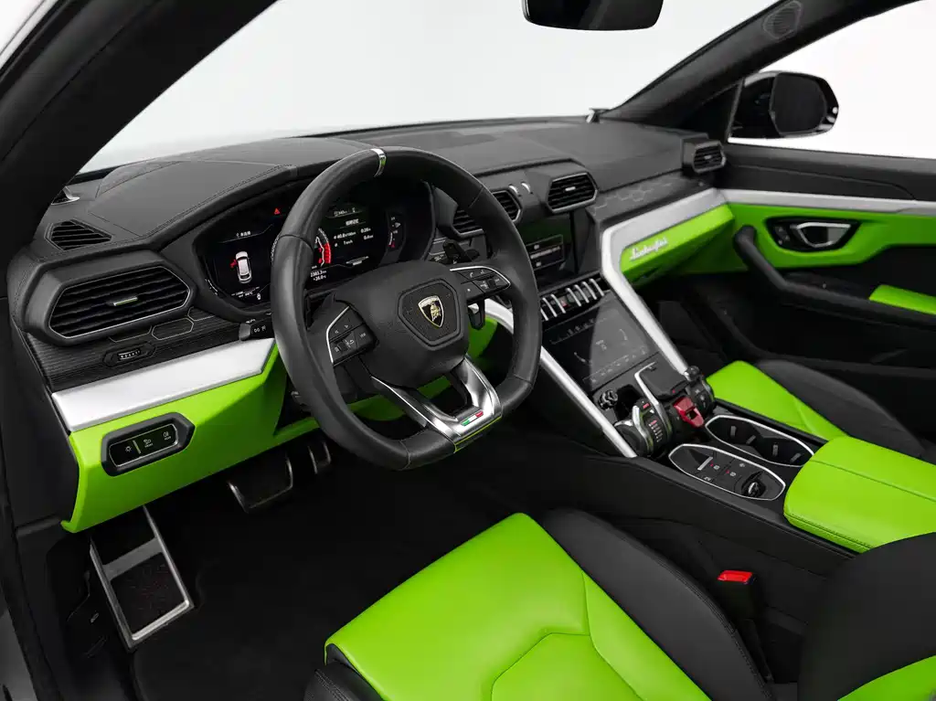 Lamborghini Urus 2019 — фото 11