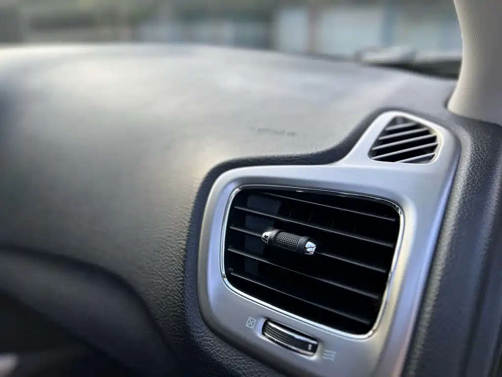Jeep Compass 2017 — фото 25