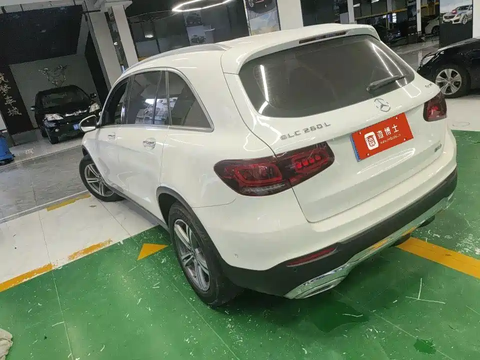 Mercedes-Benz GLC 2021