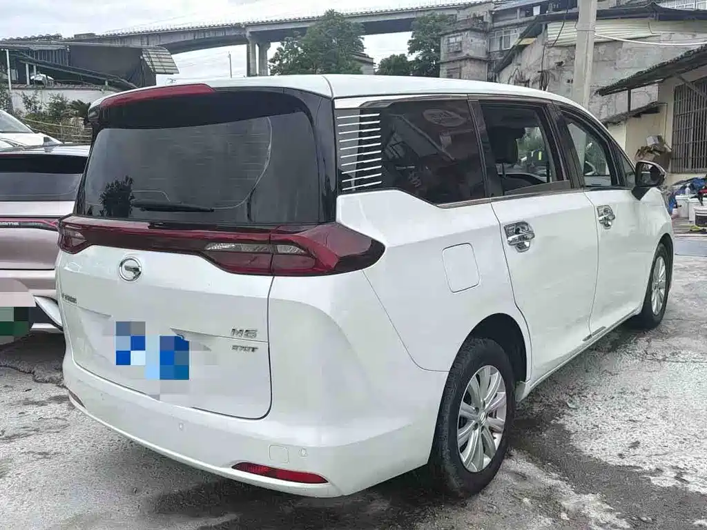 GAC Motor Trumpchi M6 2022 — фото 6