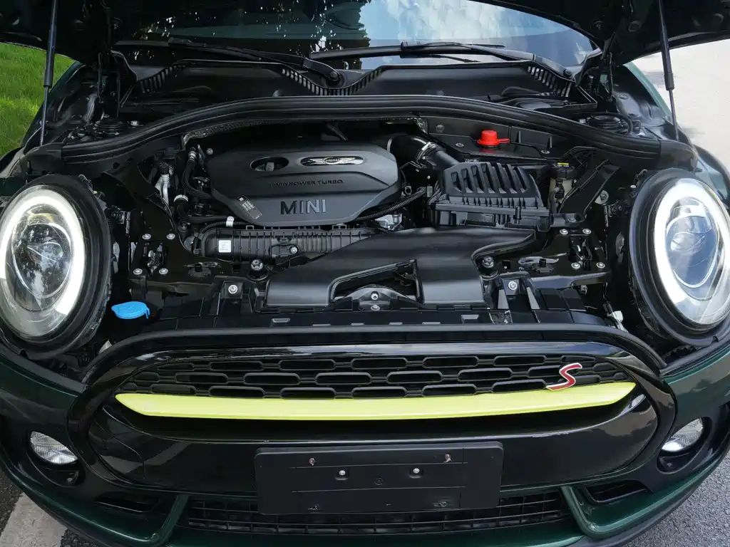 MINI Clubman 2018 — фото 26