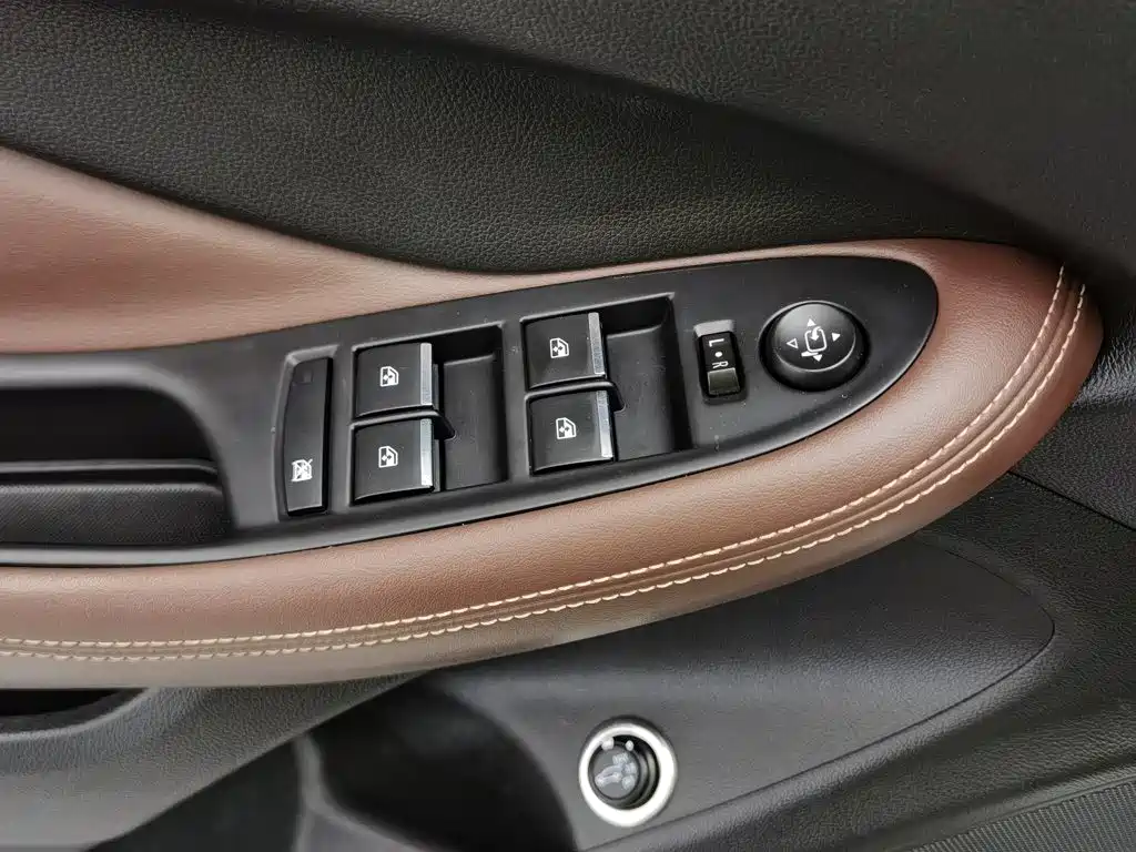Buick Envision Plus 2015 — фото 9