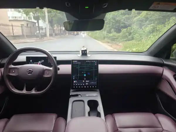 NIO ET5T 2024