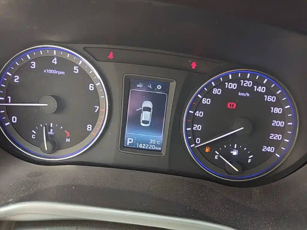 Hyundai Mistra 2015 — фото 12