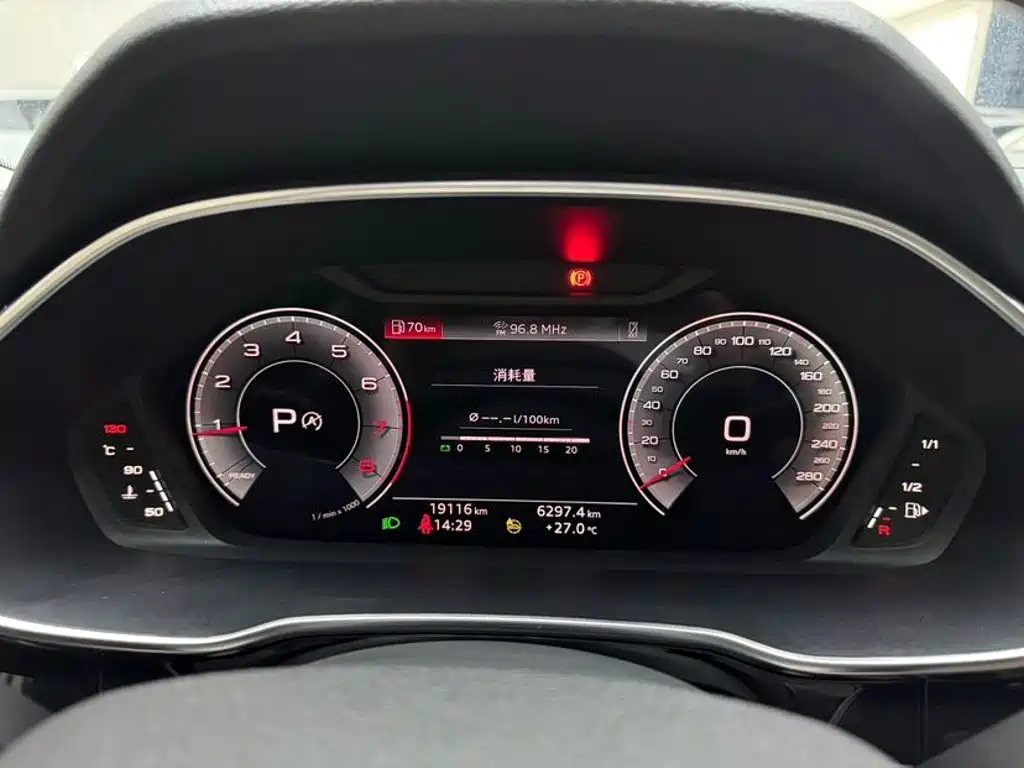 Audi Q3 2022 — фото 22