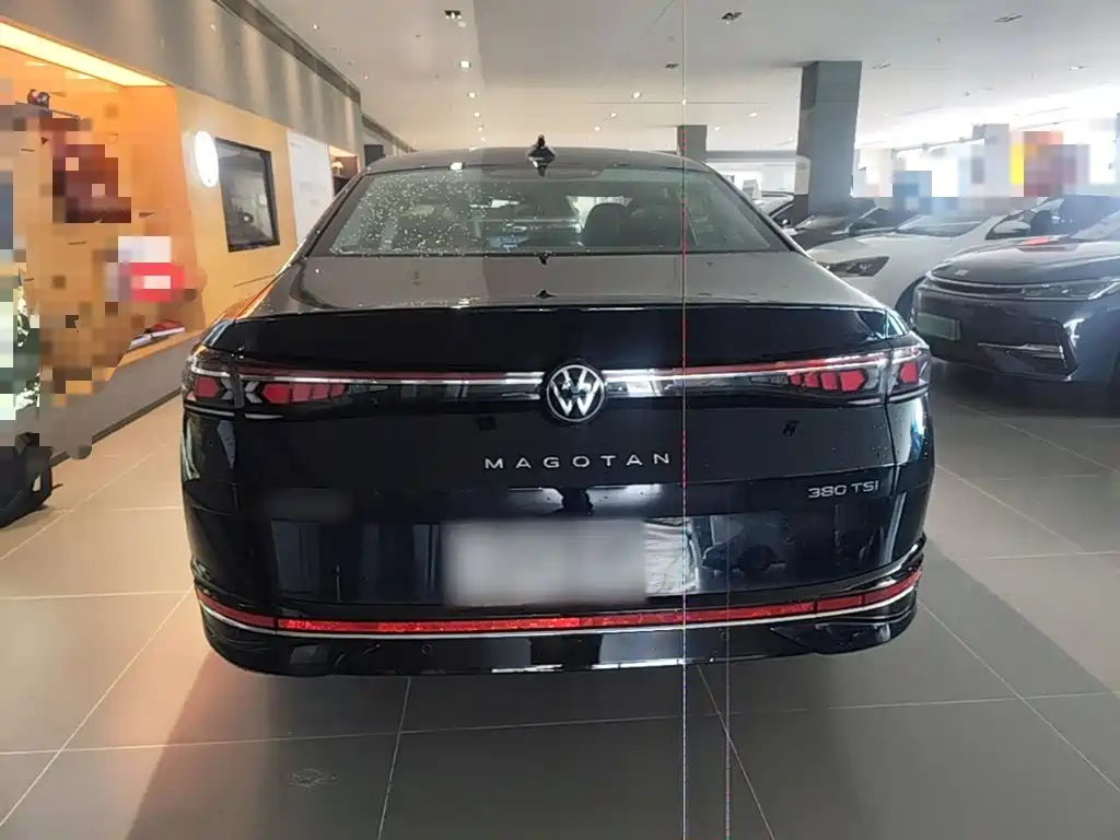 Volkswagen Magotan 2024