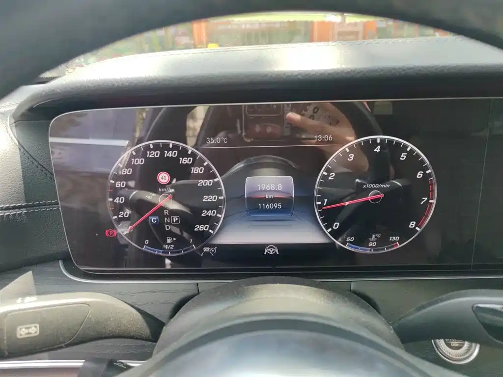 Mercedes-Benz E-Class 2019
