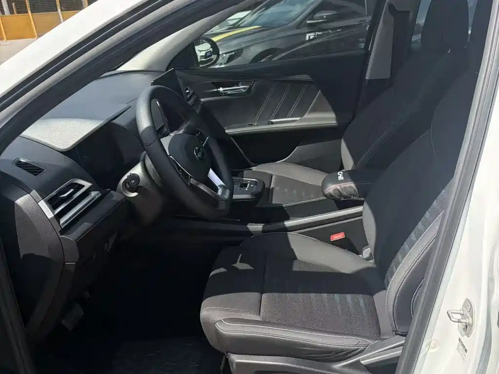 BYD e2 2022