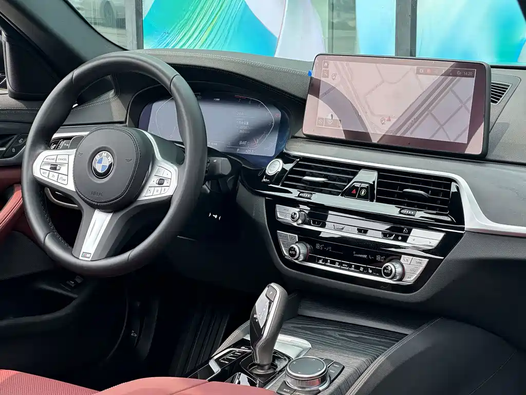 BMW 5 Series 2023 — фото 14