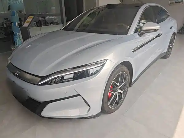BYD Han L 2025