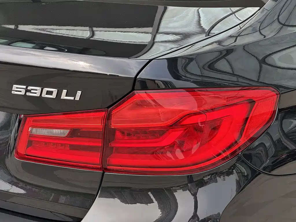 BMW 5 Series 2019