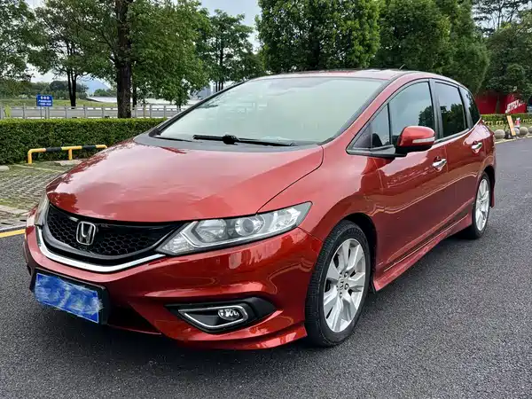 Honda Jade 2015