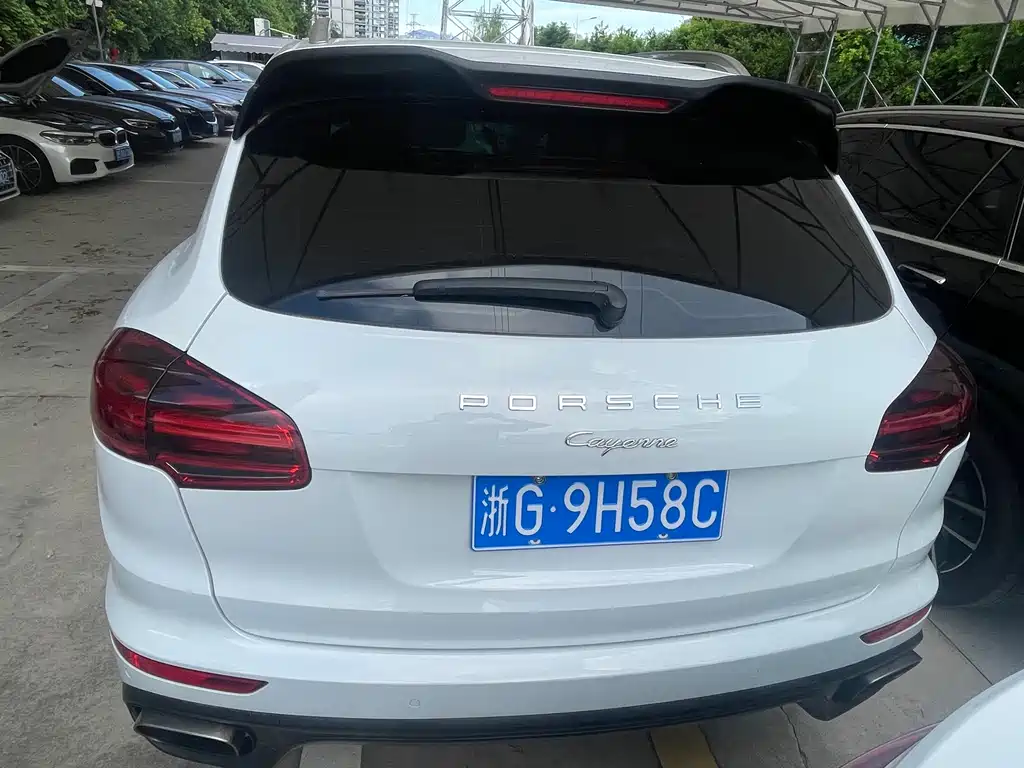 Porsche Cayenne 2015 — фото 5