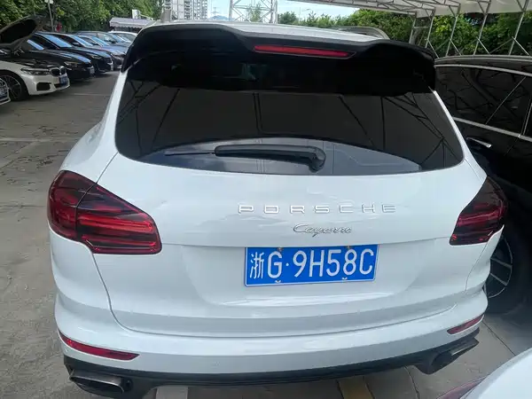 Porsche Cayenne 2015