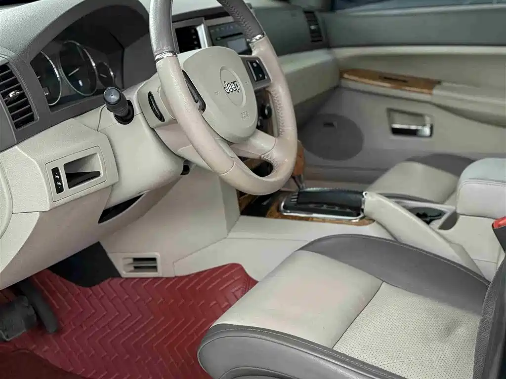 Jeep Grand Cherokee 2008 — фото 4