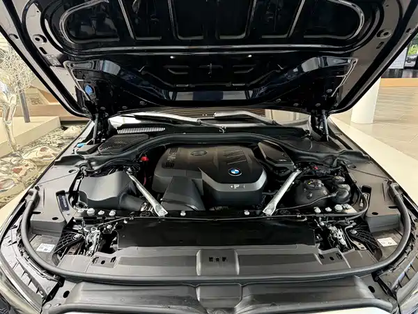 BMW 5 Series 2025