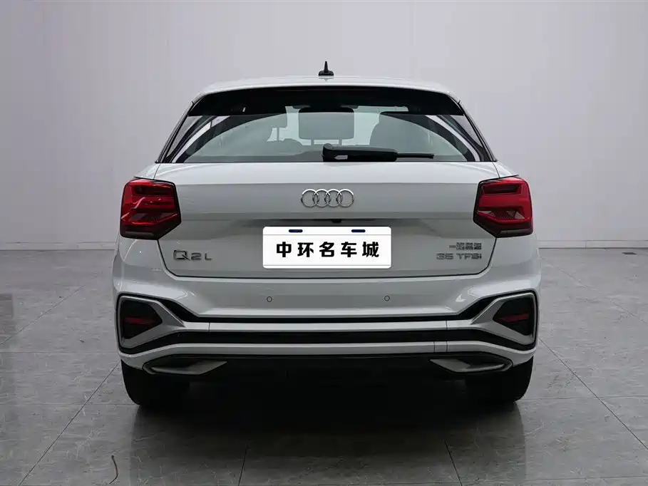 Audi Q2L 2022 — фото 16