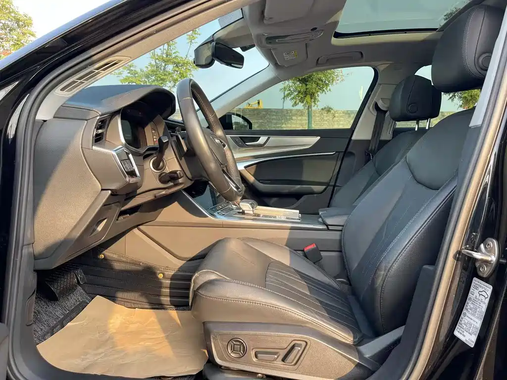Audi A6L 2022