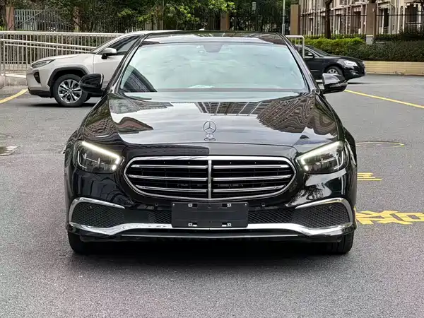 Mercedes-Benz E-Class 2023