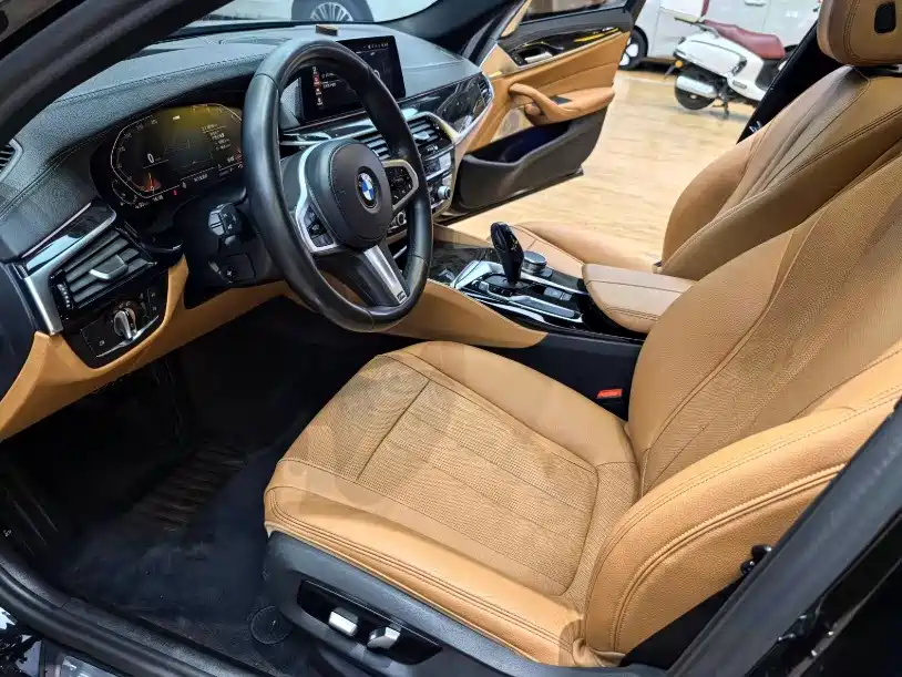 BMW 5 Series 2020