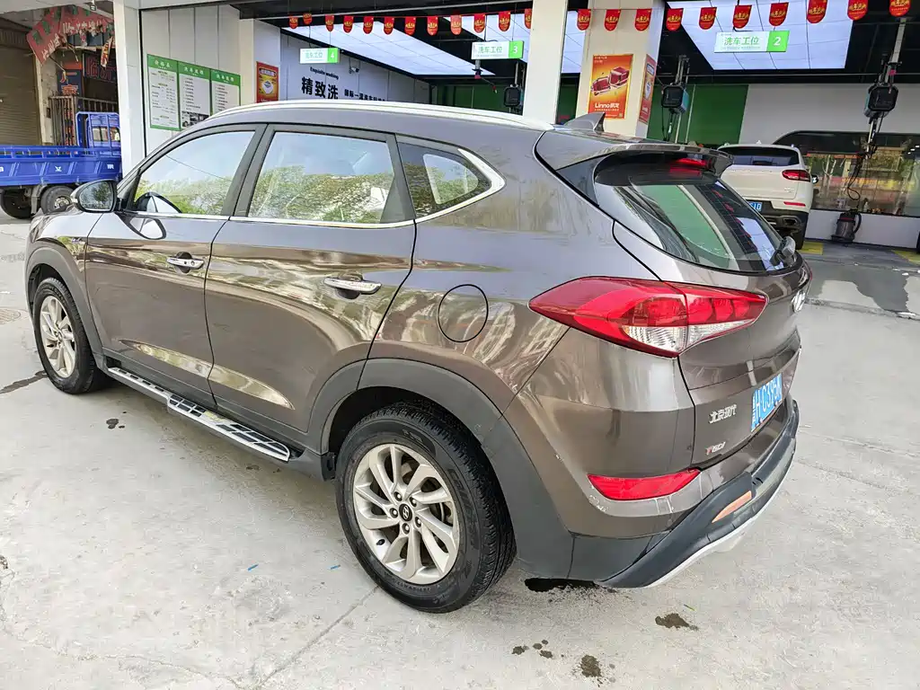 Hyundai Tucson 2017 — фото 8