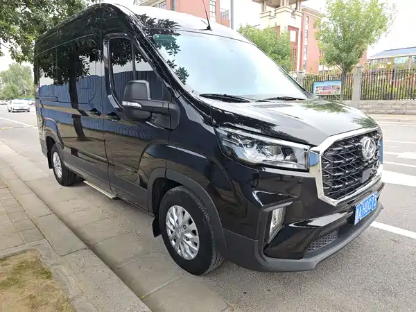Maxus V90 2025