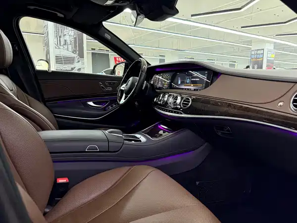 Mercedes-Benz S-Class 2020