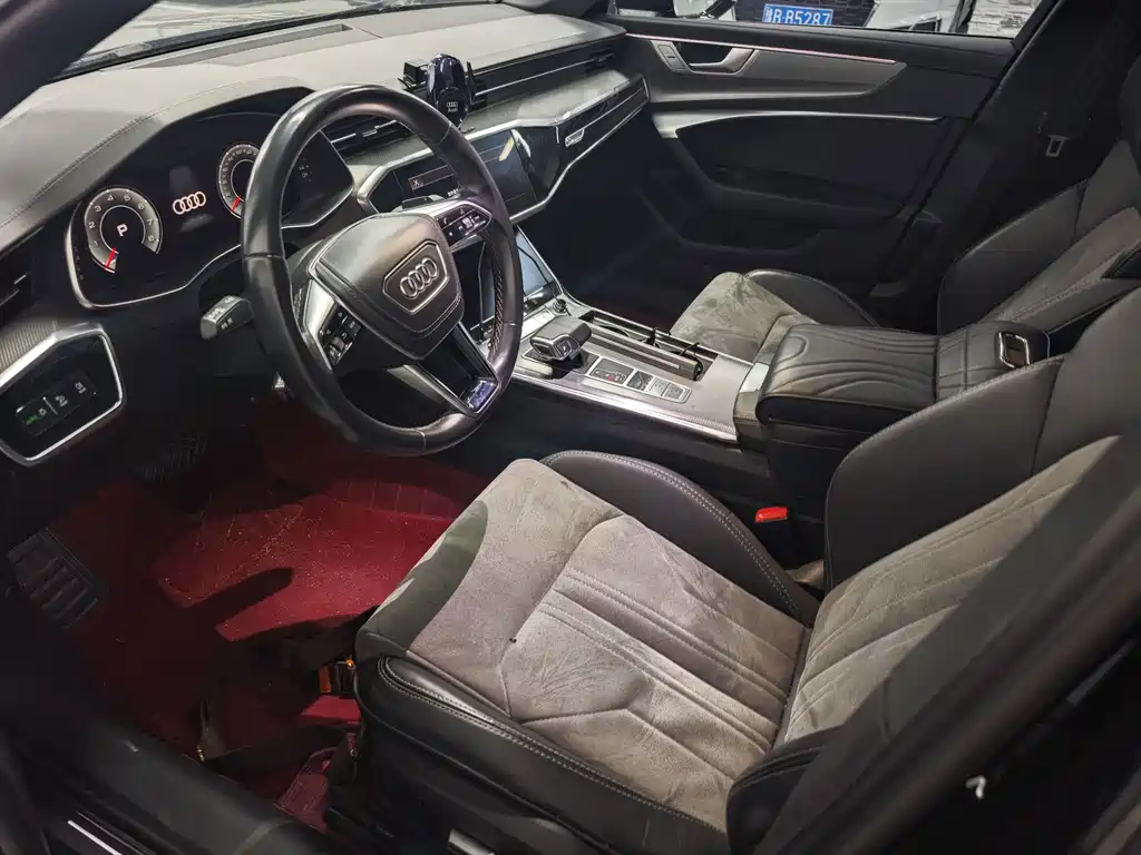 Audi A6L 2023