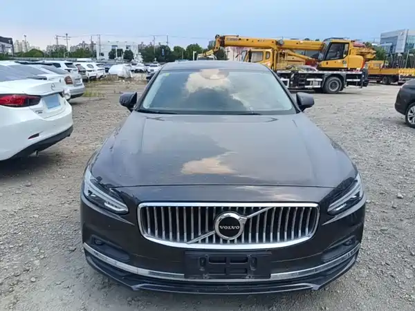 Volvo S90 2021
