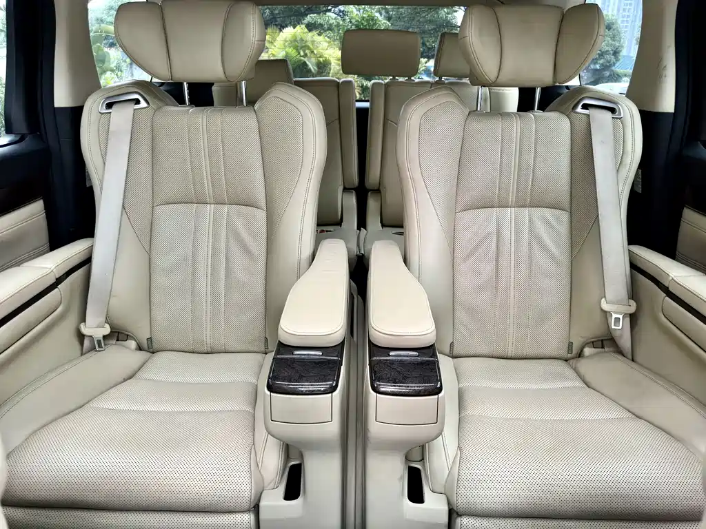Toyota Alphard 2019 — фото 17