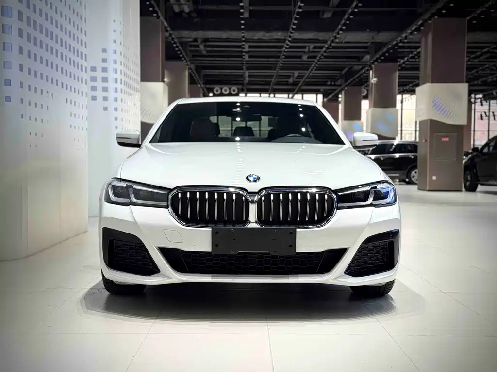 BMW 5 Series 2023