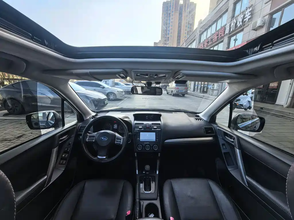 Subaru Forester 2015 — фото 6