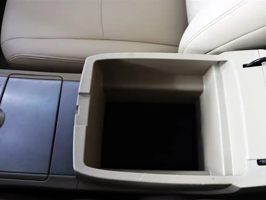 Toyota Highlander 2011 — фото 15
