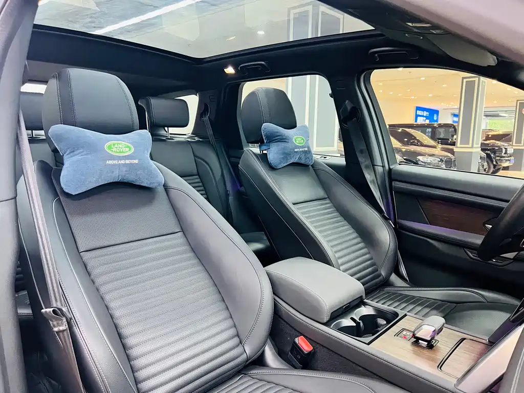 Land Rover Discovery Sport Hybrid 2023 — фото 13