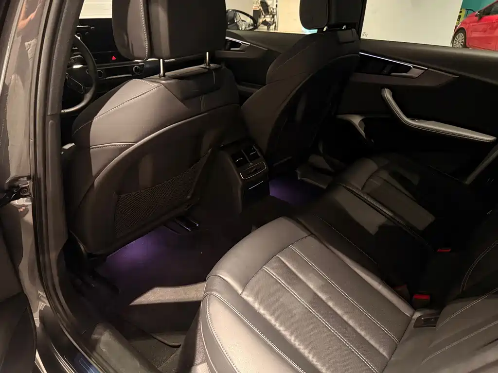 Audi A4L 2023