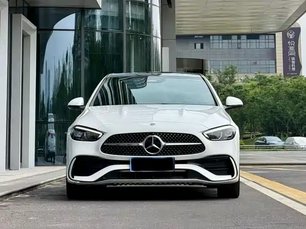 Mercedes-Benz C-Class 2022