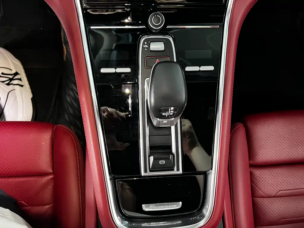 Porsche Panamera 2020 — фото 12