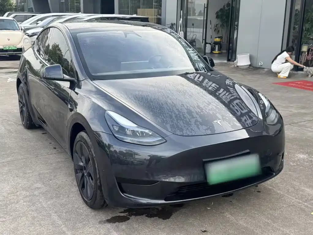 Tesla Model Y 2023 — фото 4