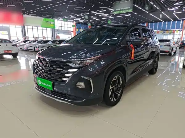 Hyundai Custin 2024