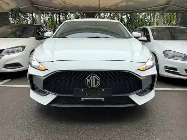 MG MG5 2025