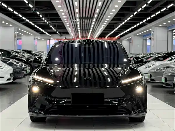 NIO ET5T 2024