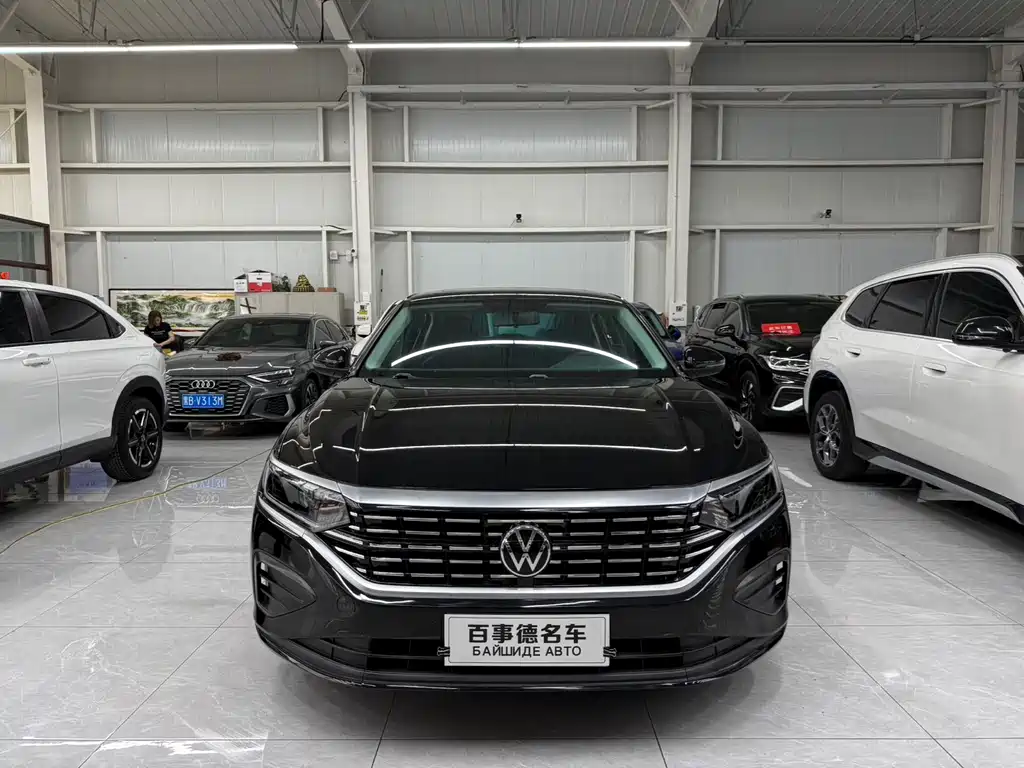 Volkswagen Passat 2022