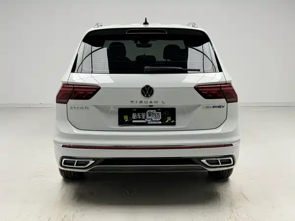 Volkswagen Tiguan L Plug-In Hybrid 2024
