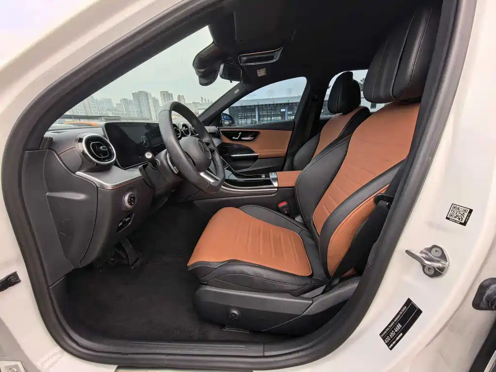 Mercedes-Benz C-Class 2023 — фото 8