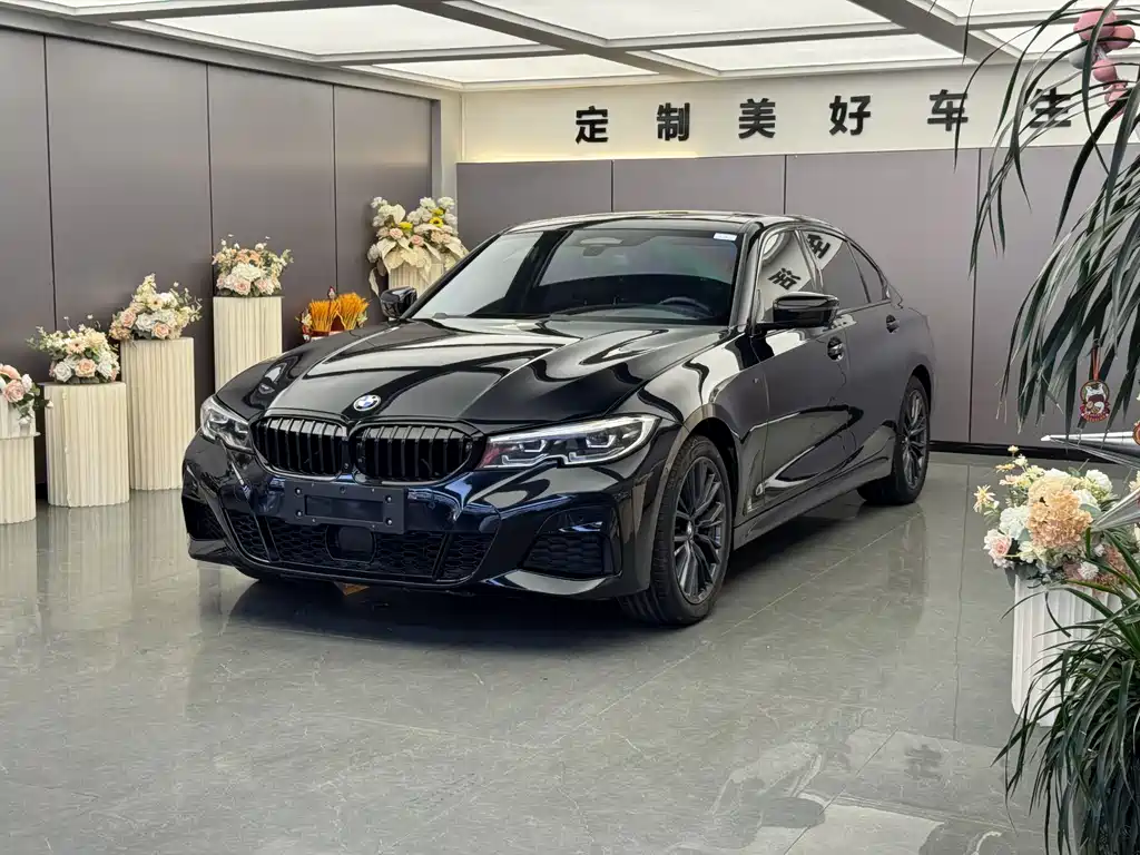 BMW 3 Series 2021 — фото 1