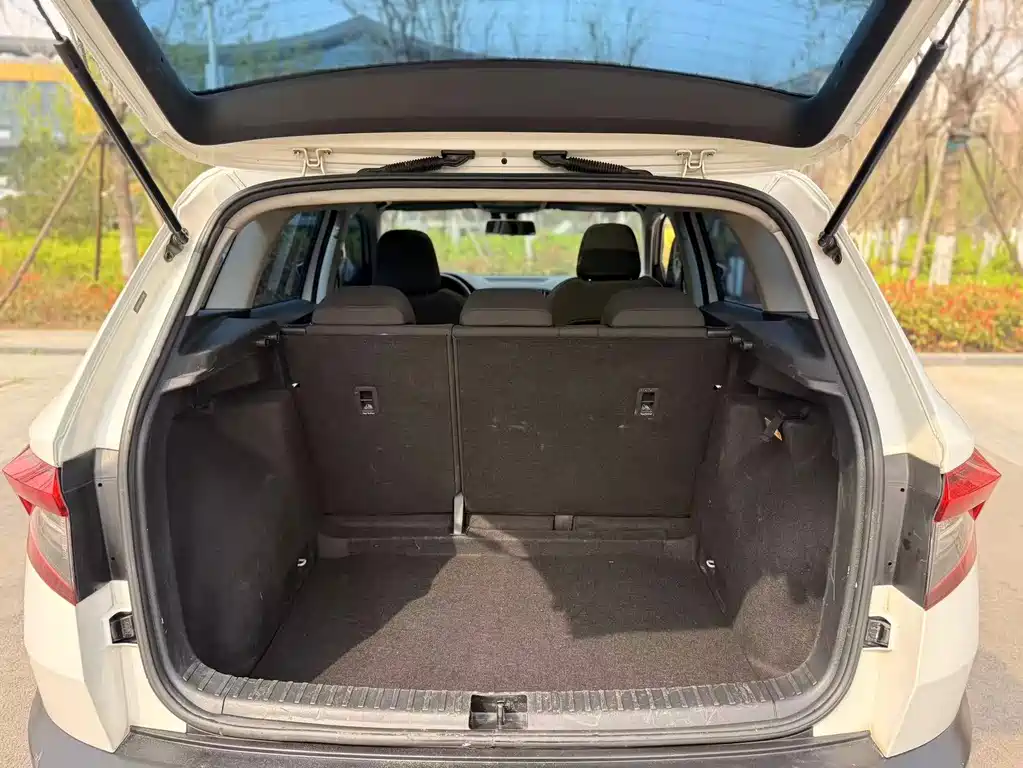 Skoda Karoq 2019 — фото 13
