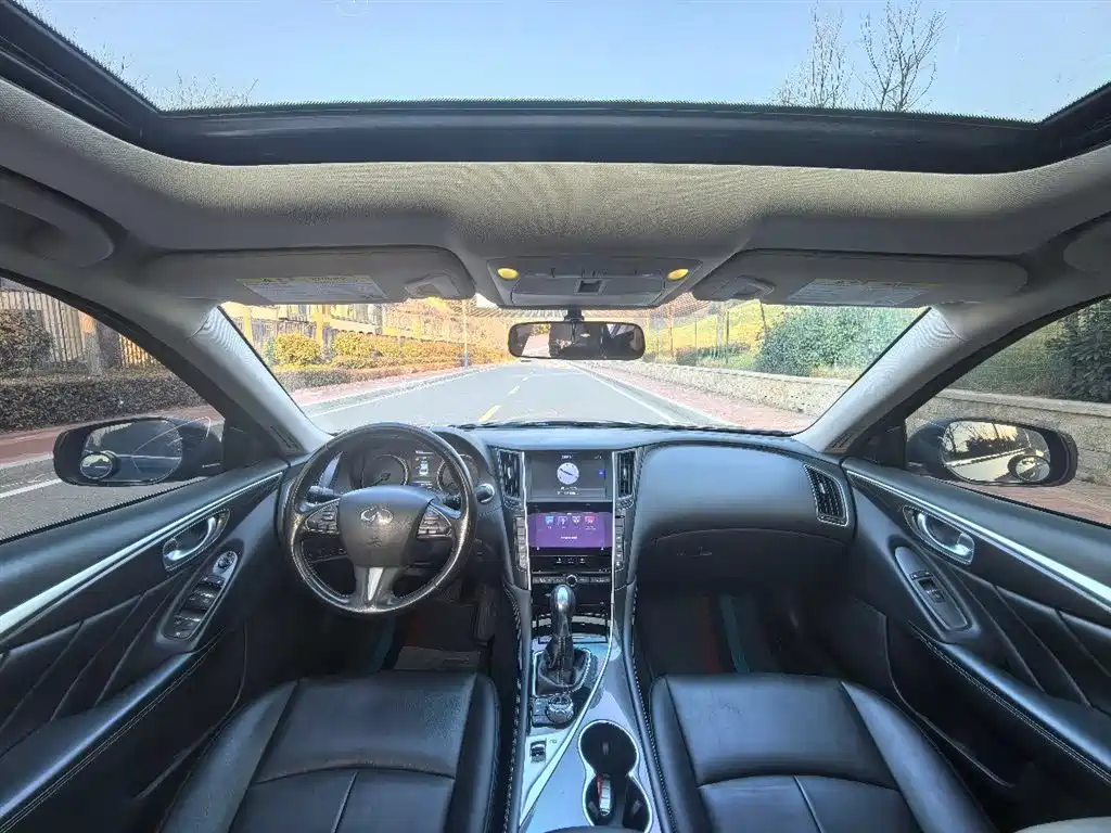 Infiniti Q50L 2018