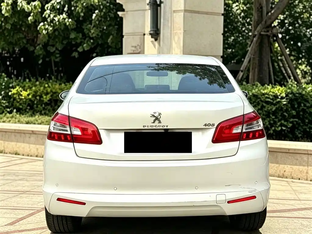 Peugeot 408 2015 — фото 8